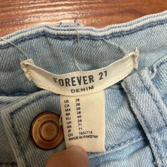 Forever 21 light wash distressed jeans, size 28 - Picture 2 of 5